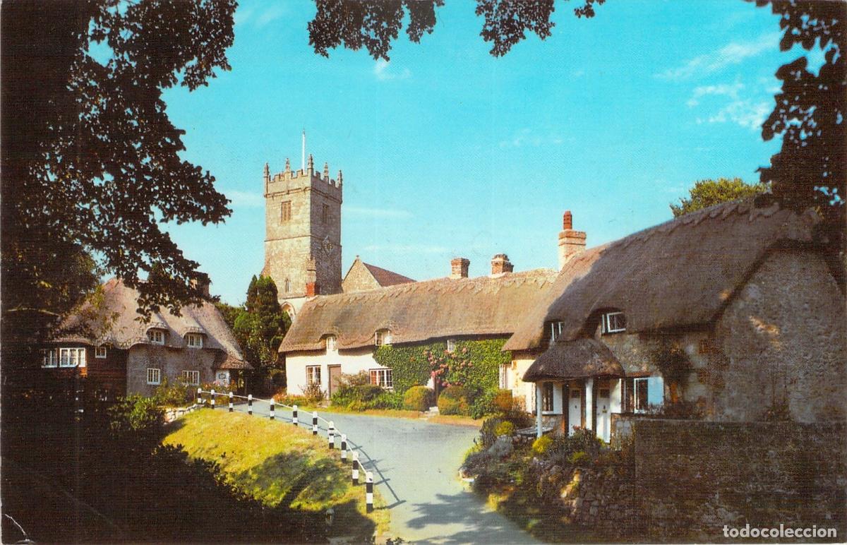 Postales: Postal de la iglesia y antiguas casas de campo en Godshill
