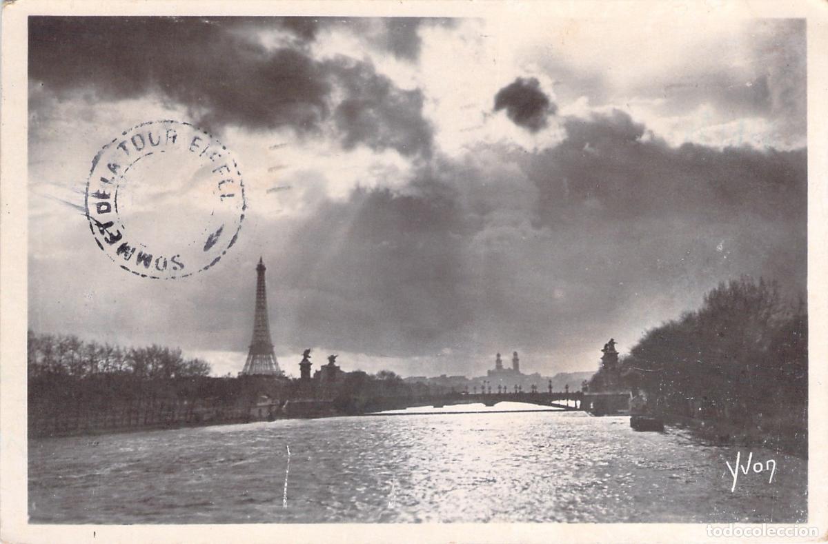Postais: Postal de Par&iacute;s, Torre Eiffel sobre el R&iacute;o Sena al Atardecer