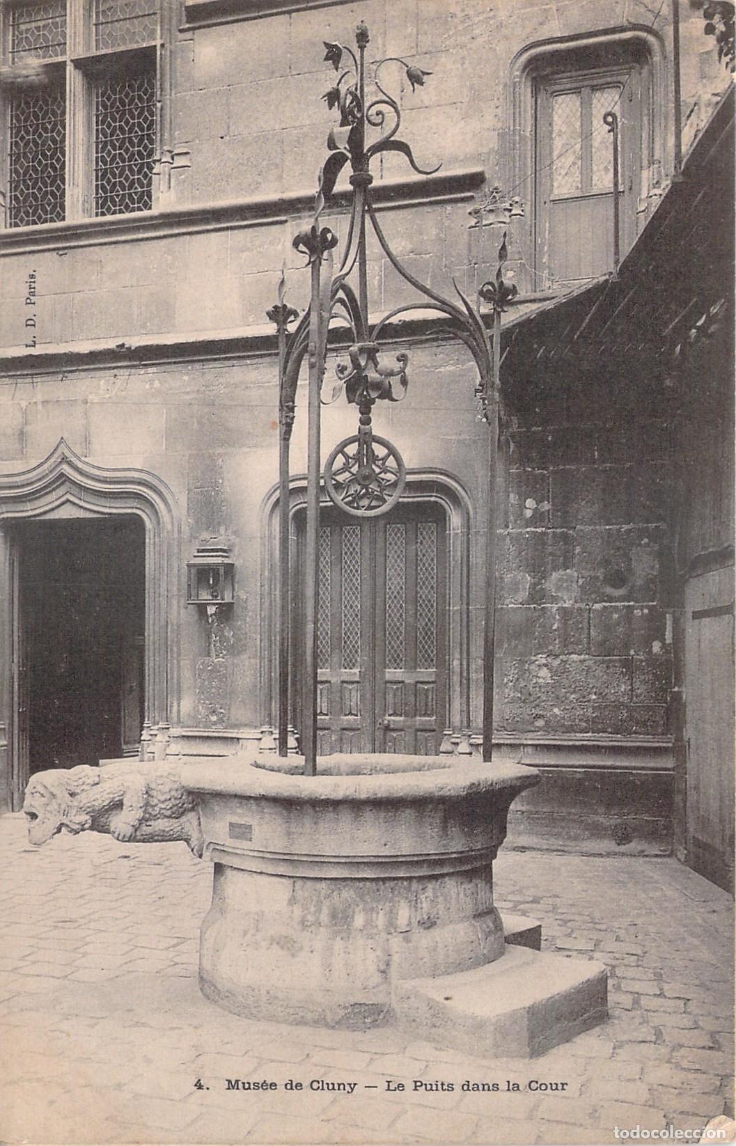 Postais: Postal del antiguo pozo en el patio del Museo de Cluny en Par&iacute;s