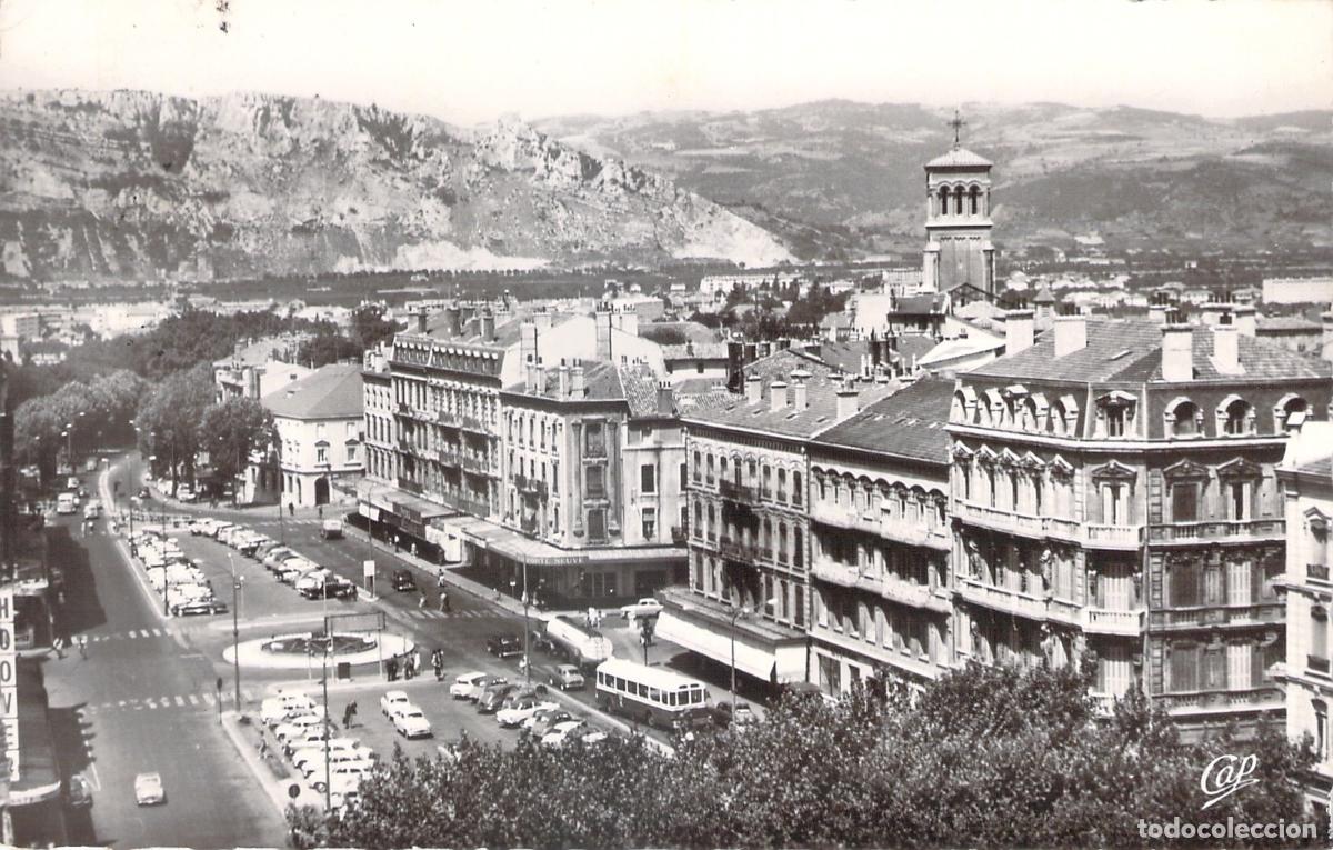 Postales: Postal de la Place de la R&eacute;publique en Valence, Francia