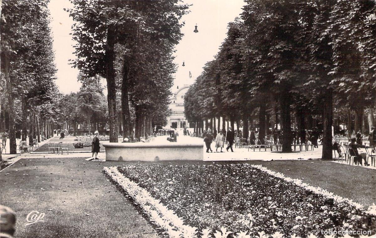Postkarten: Postal de Vichy Francia Le Parc All&eacute;e Fleurie