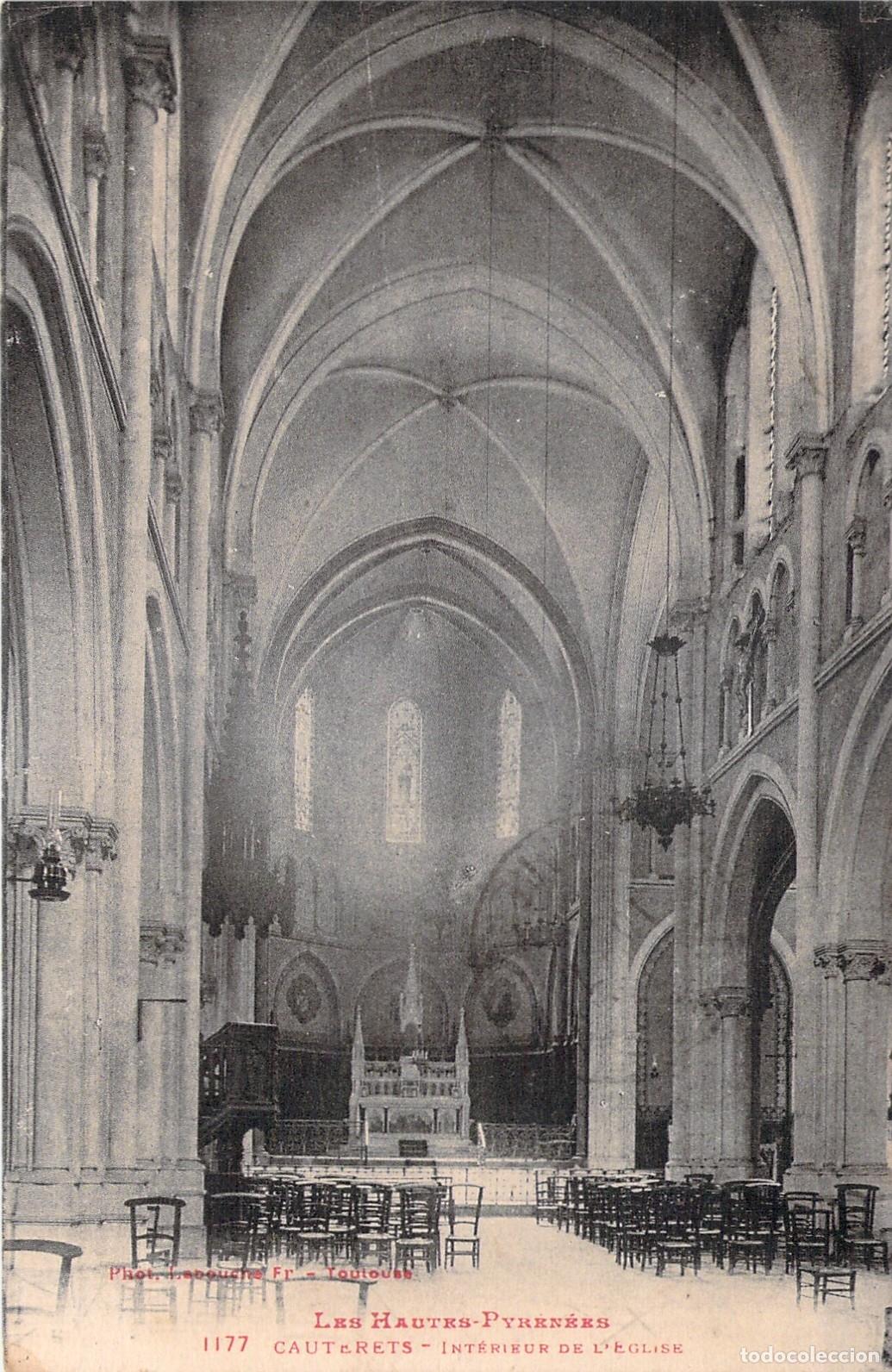 Postales: Postal de Cauterets Interior de la Iglesia en Francia