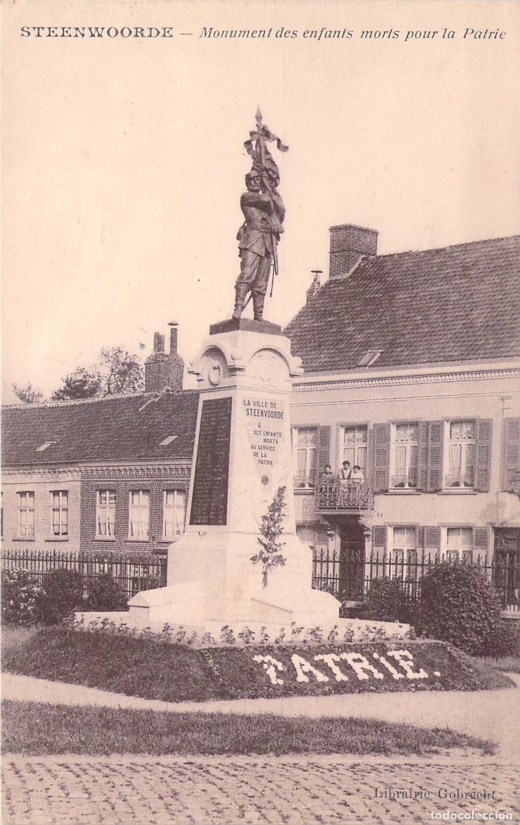 Postales: Postal de Steenvoorde Monumento a los ca&iacute;dos por la Patria
