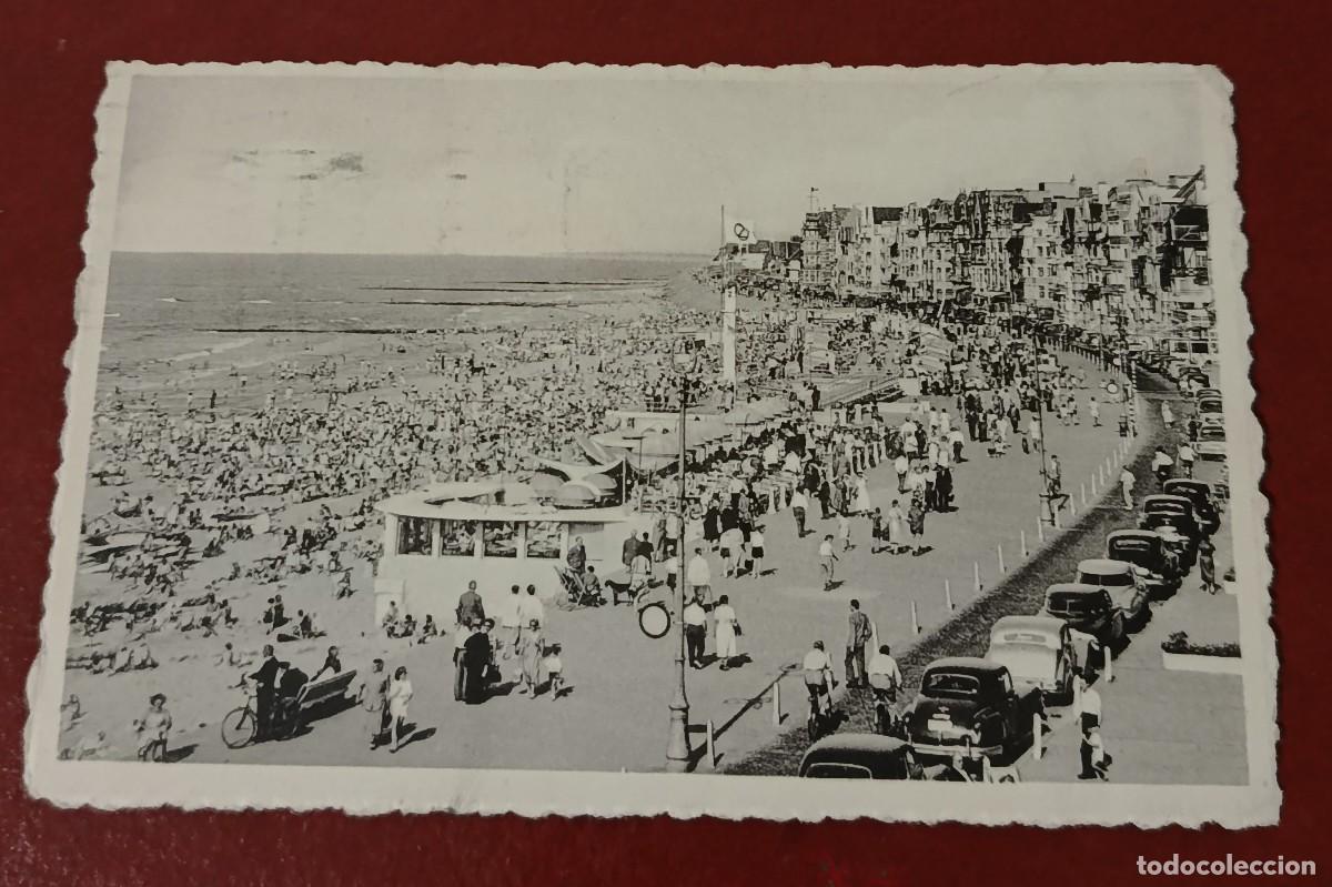 Postcards: POSTAL BLANCO Y NEGRO PASEO MAR&Iacute;TIMO Y PLAYA DE KNOKKE - ZOUTE - BELGICA 1950