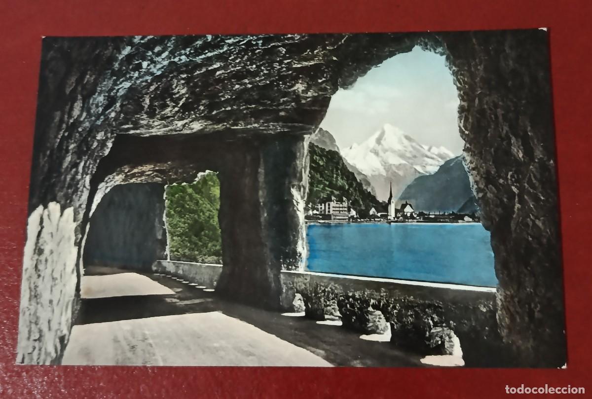 Postkarten: POSTAL CARRETERA DE LA AXENSTRASSE CON VISTAS HACIA FLUELEN - LAGO LUCERNA - SUIZA