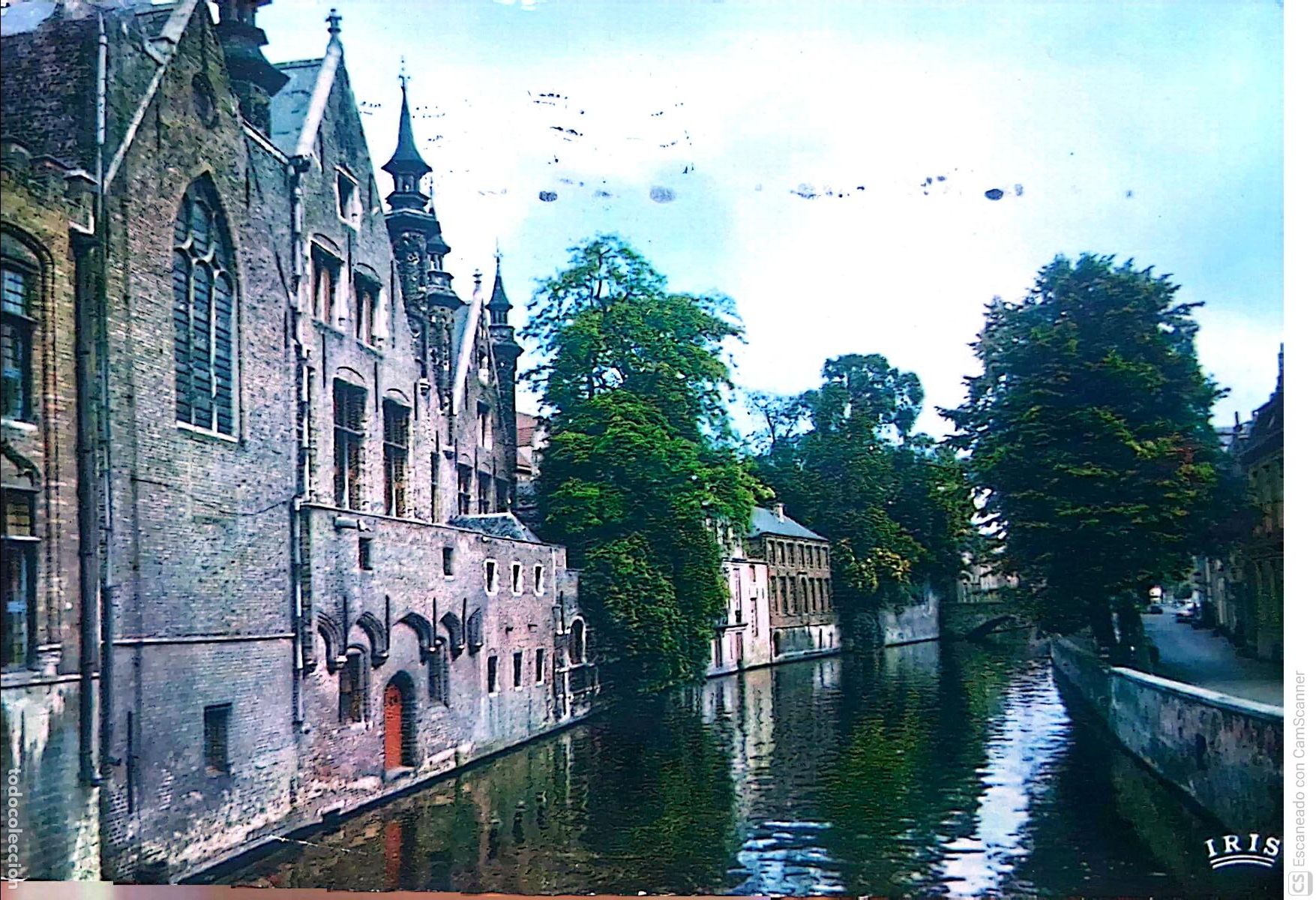 Postales: Brujas. A 111 Quai Vert y el Palais du Franc. Usada con sello. Color