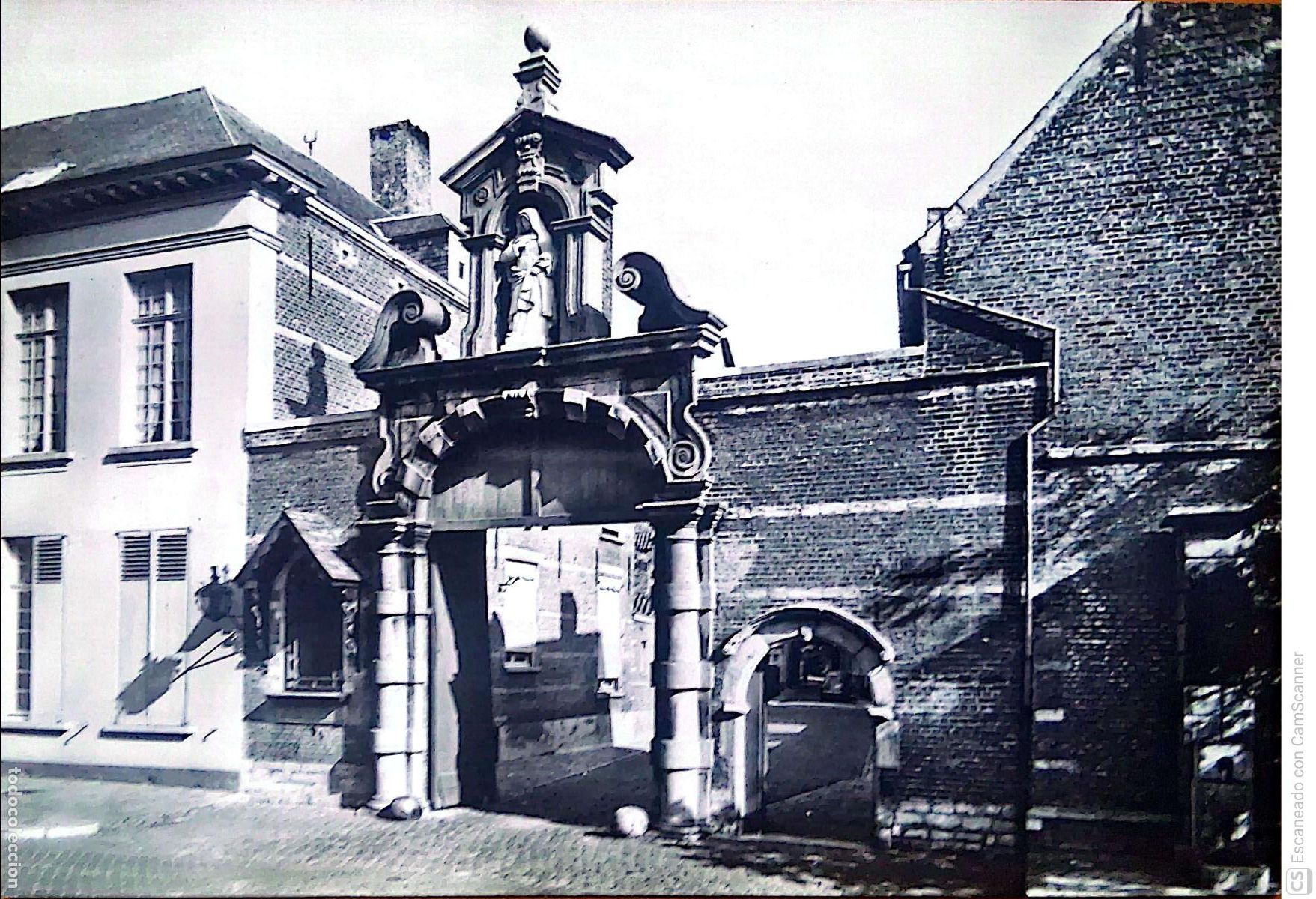 Postales: Lierre (B&eacute;lgica). Beaterio de Lierre, corona la entrada principal de un monumental arco barroco y de