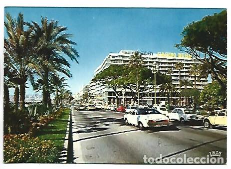 Cartoline: LA PROMENADE DES ANGLAIS, AU PRIMER PLAN, L&acute;HOTEL &rdquo;MERIDIEN&rdquo;.- NICE / FRANCIA