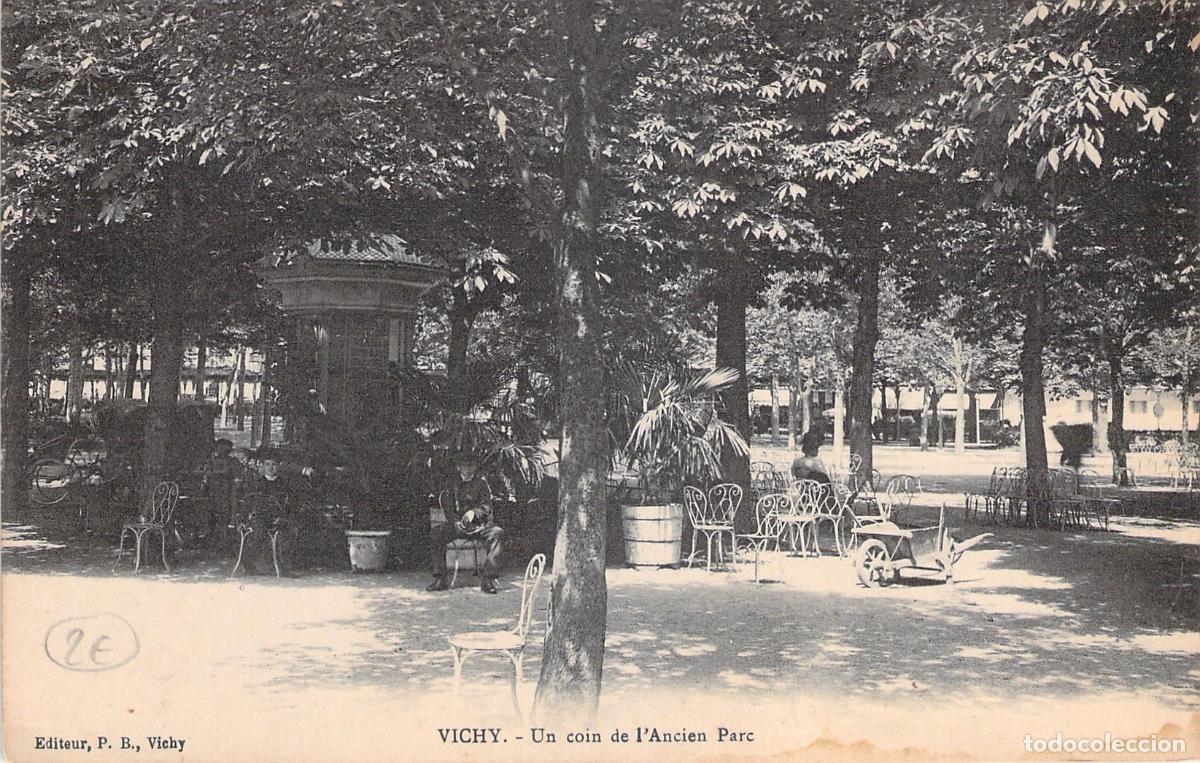 Cartoline: Postal de Vichy Francia Un Rinc&oacute;n del Antiguo Parque