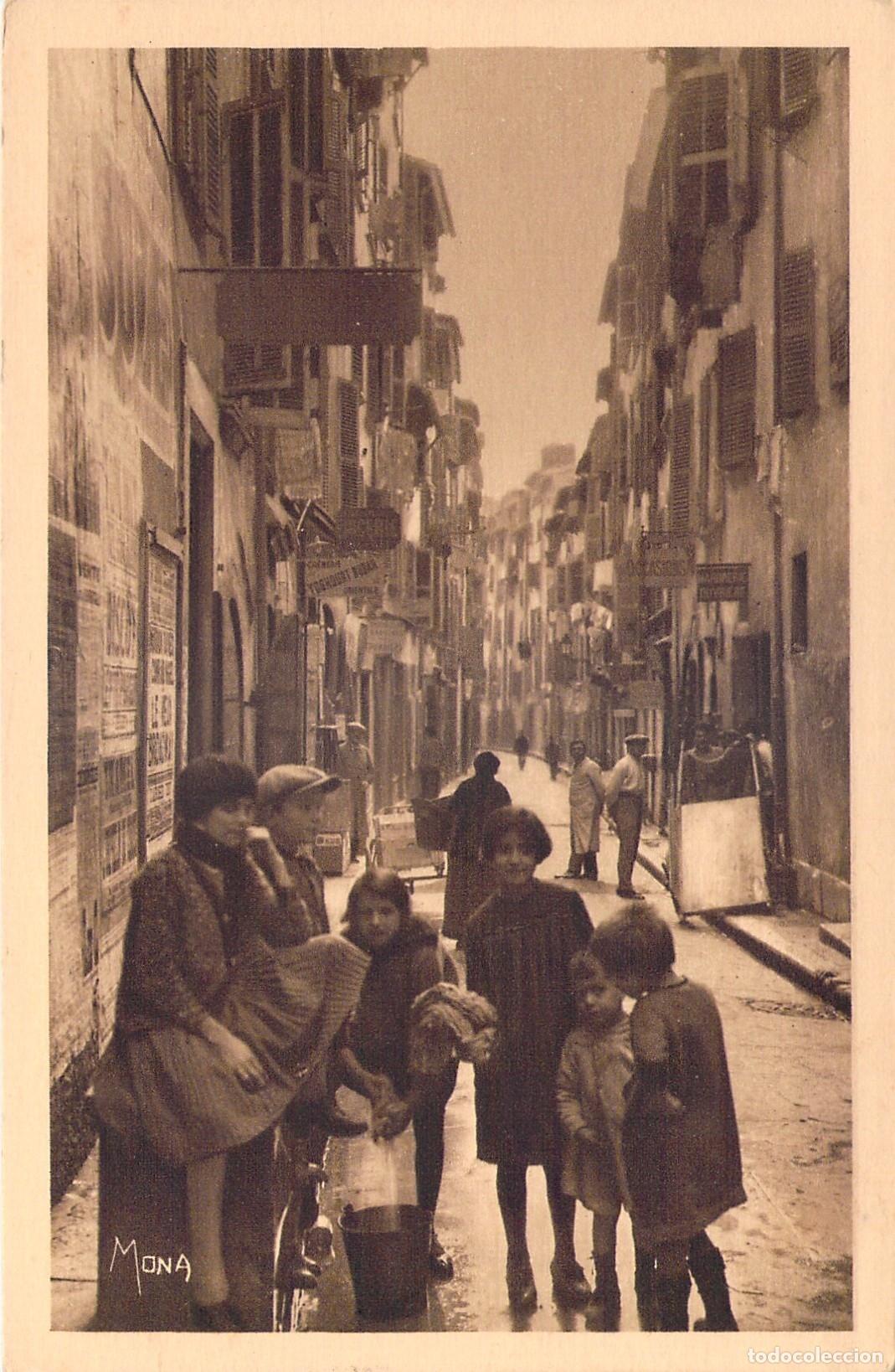 Cartoline: Postal de la calle del Hospital cerca del puerto en Toulon, Francia