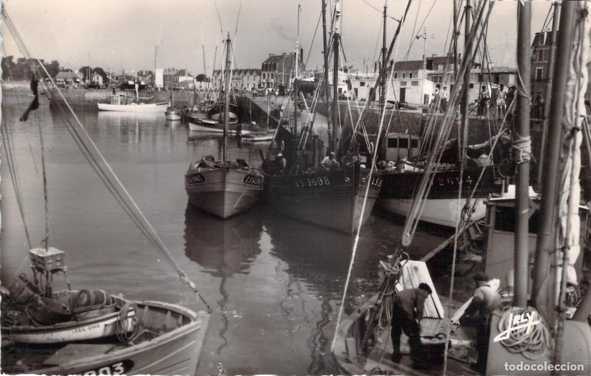 Postkarten: Postal de la Rentr&eacute;e des p&ecirc;cheurs de sardines en Croix-de-Vie