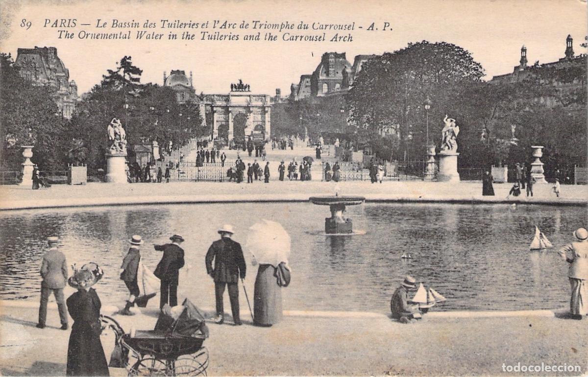 Postkarten: Postal de Paris: Fuente del Jard&iacute;n de las Tuller&iacute;as y Arco del Triunfo