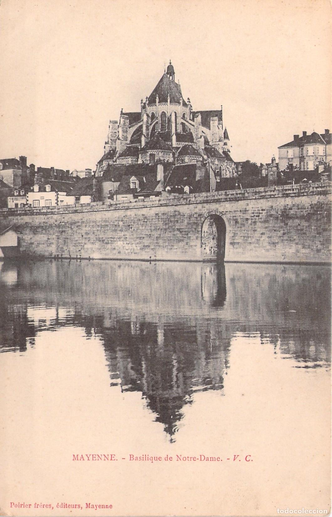 Postales: Postal de la Bas&iacute;lica de Notre-Dame en Mayenne, Francia
