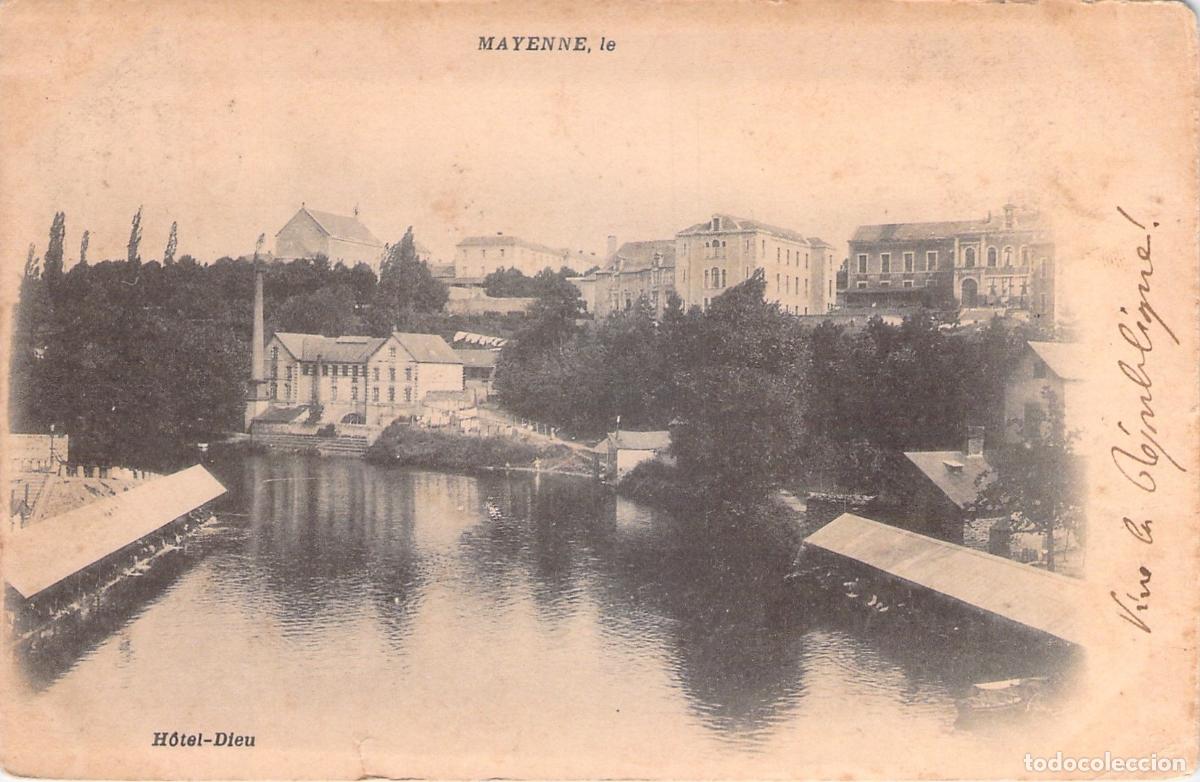 Postales: Postal de Mayenne y el H&ocirc;tel-Dieu junto al r&iacute;o en Francia