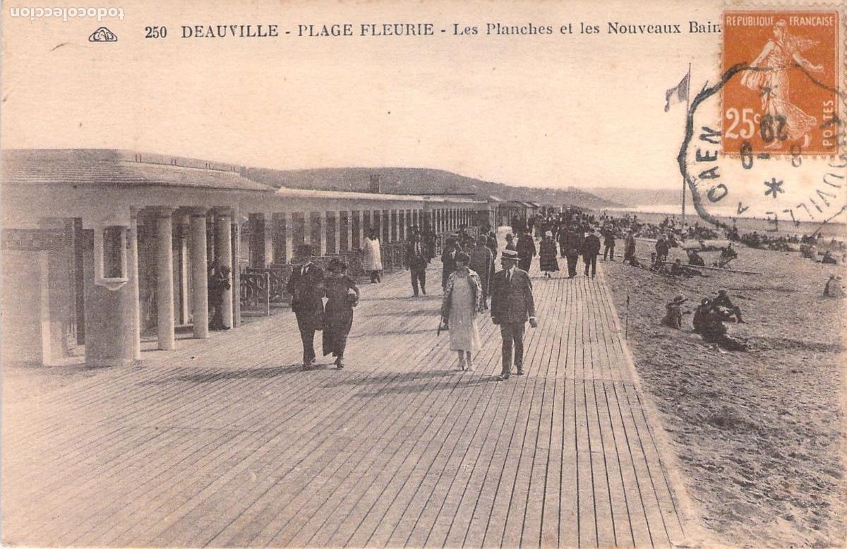 Cartes Postales: Postal de Deauville Playa y Paseo Mar&iacute;timo en Normand&iacute;a Francia