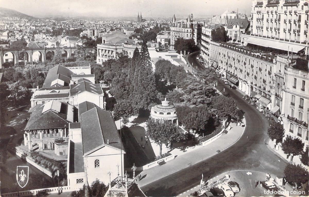 Cartes Postales: Postal de Royat, vista general del establecimiento termal y parque