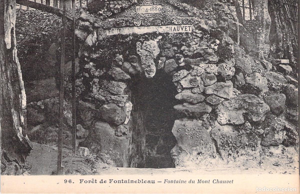 Cartes Postales: Postal de la Fontaine du Mont Chauvet en Fontainebleau, Francia