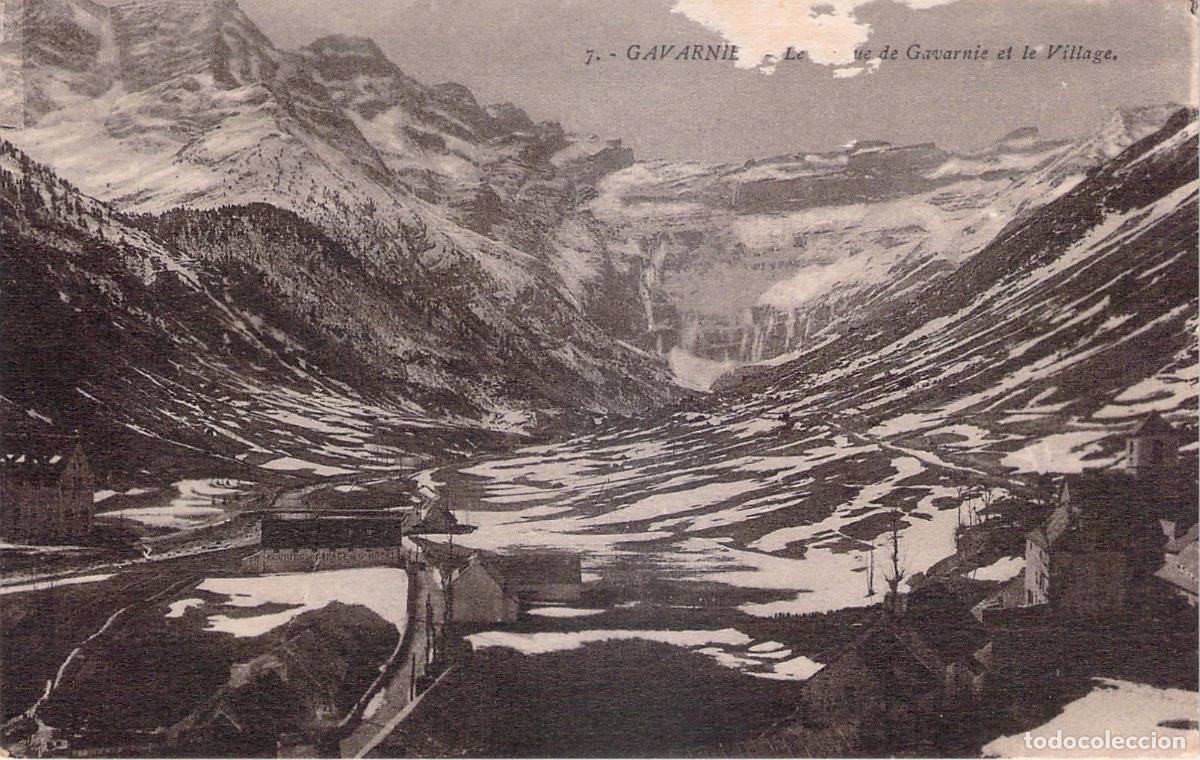 Postales: Postal de Gavarnie y su pintoresco pueblo en los Pirineos Franceses