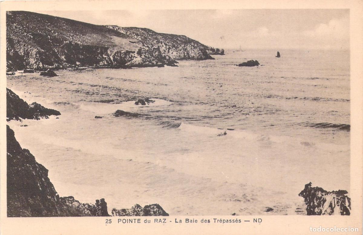 Postales: Postal de la Bah&iacute;a de los Tr&eacute;pass&eacute;s en Pointe du Raz, Breta&ntilde;a