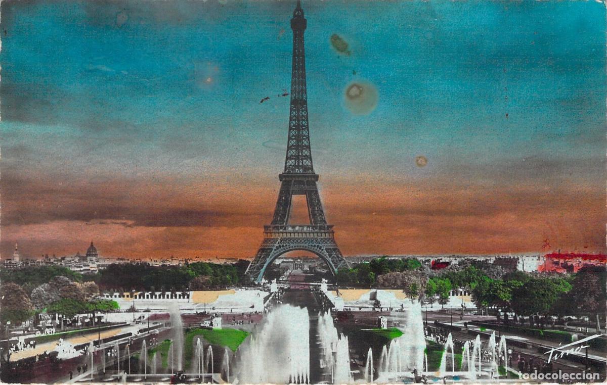 Postales: Postal de la Torre Eiffel y Fuentes del Trocadero en Par&iacute;s