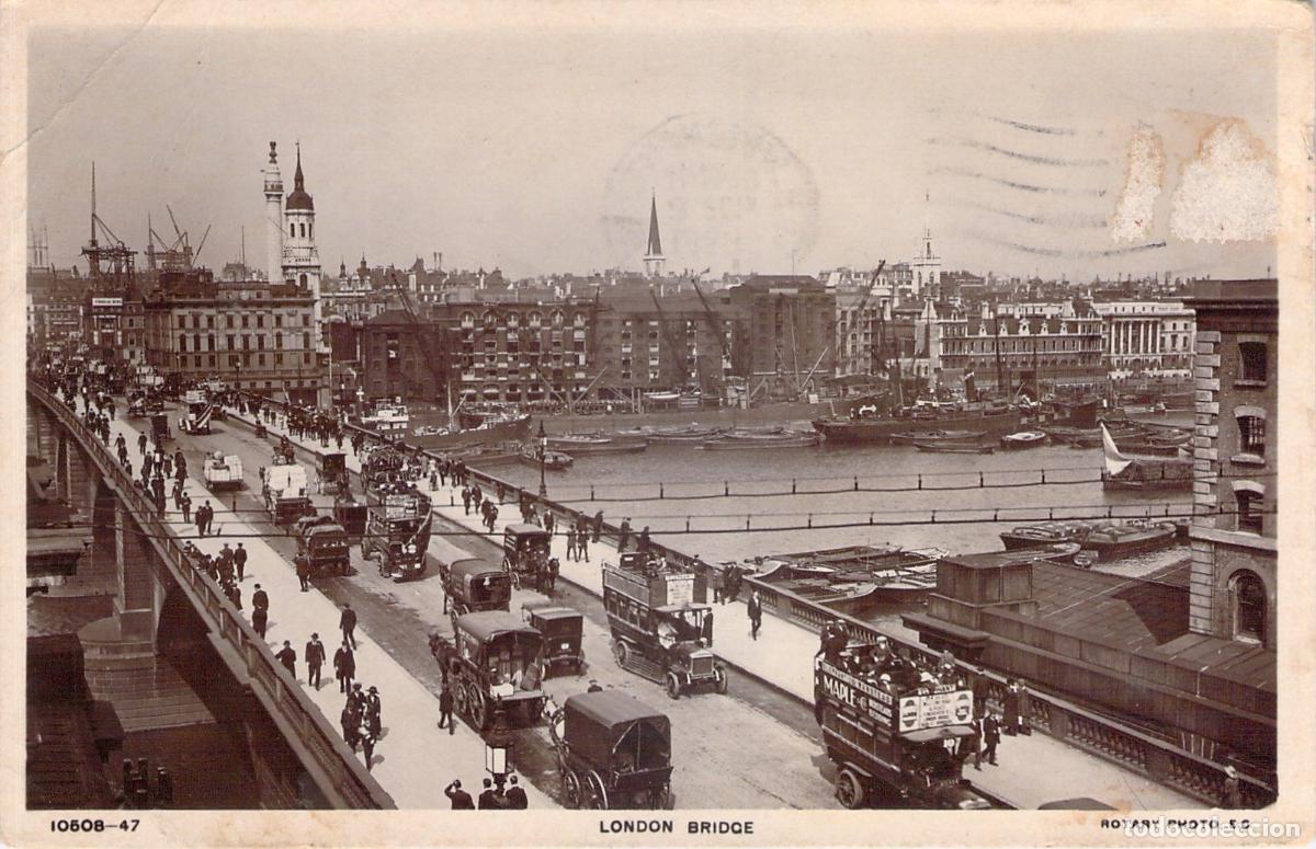 Postkarten: Postal de Londres: El Puente de Londres con autobuses hist&oacute;ricos