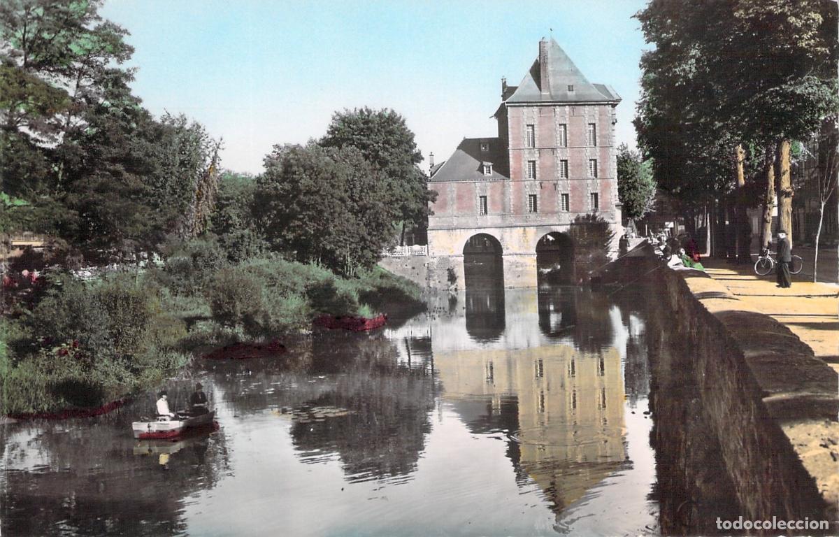Postkarten: Postal de Le Vieux Moulin en Charleville, Francia