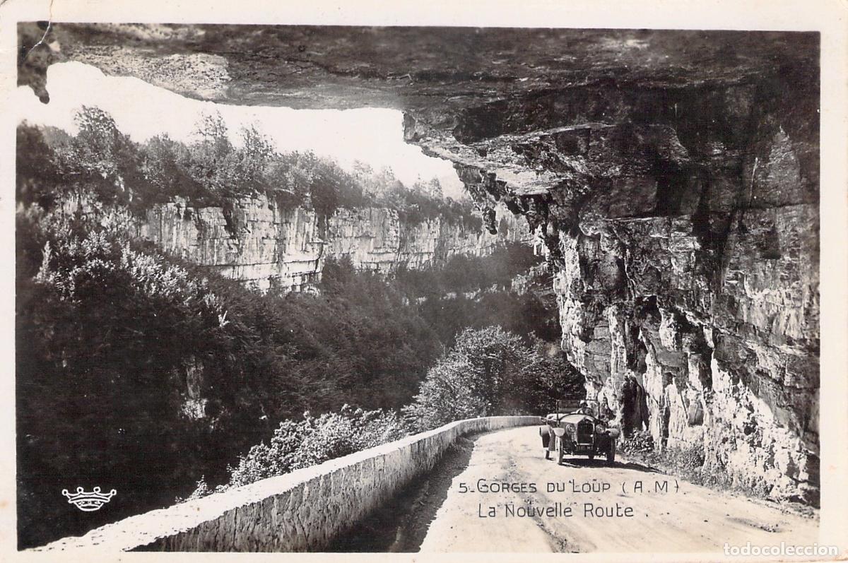 Postales: Postal de Gorges du Loup con carretera y autom&oacute;vil en Francia