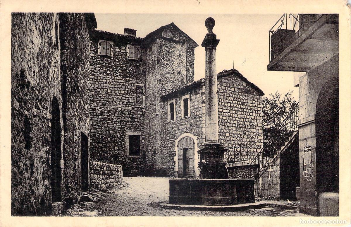 Postales: Postal de Gourdon Alpes Maritimes Place de la Fontaine Francia