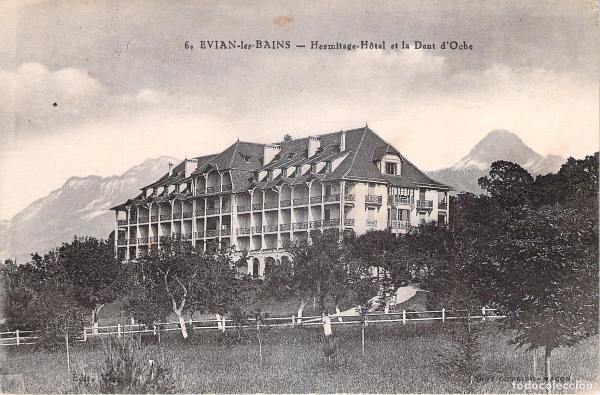 Cartoline: Postal de Evian-les-Bains con el Hermitage-Hotel y la monta&ntilde;a Dent d'Oche