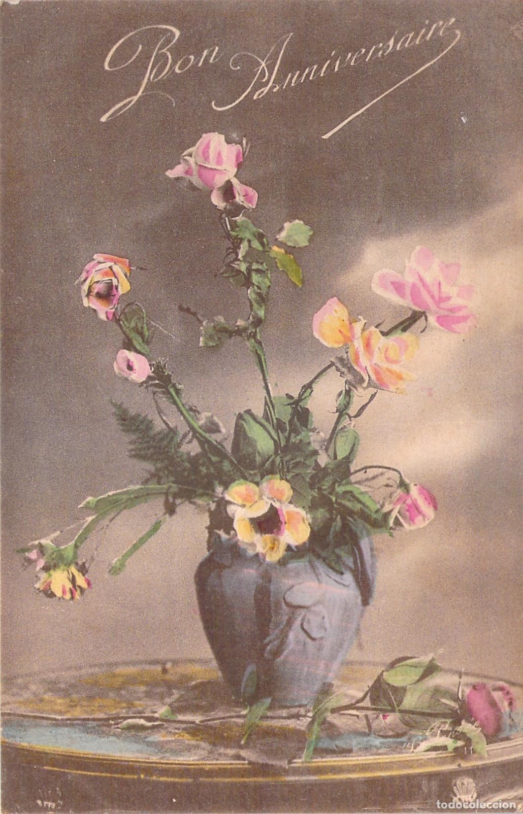 Postkarten: Postal de Feliz Cumplea&ntilde;os con Ramo de Flores en Jarr&oacute;n