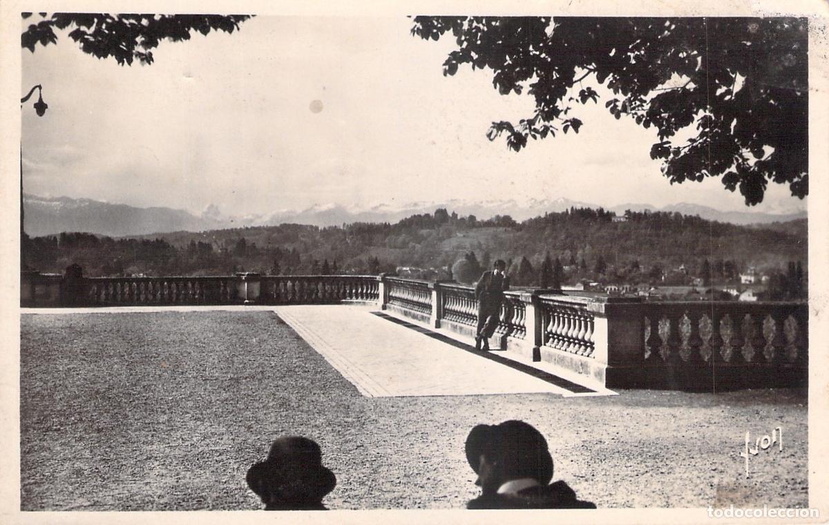 Postkarten: Postal de Pau con vista a la cadena de los Pirineos