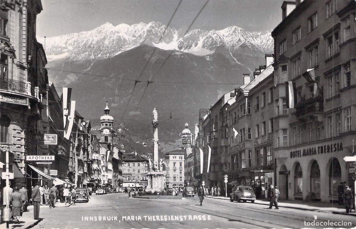 Postais: Postal de Innsbruck, Austria, Maria Theresien Strasse con monta&ntilde;as de fondo