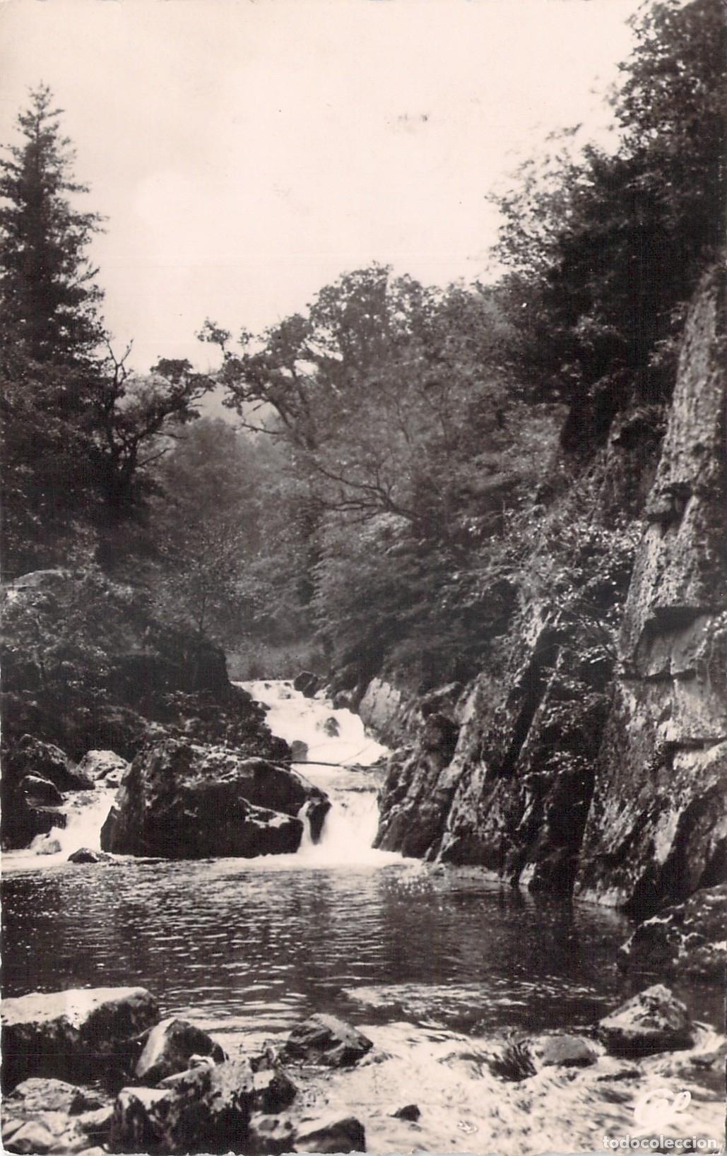 Postales: Postal de L'Ardoisi&egrave;re cerca de Vichy Cascada en Francia