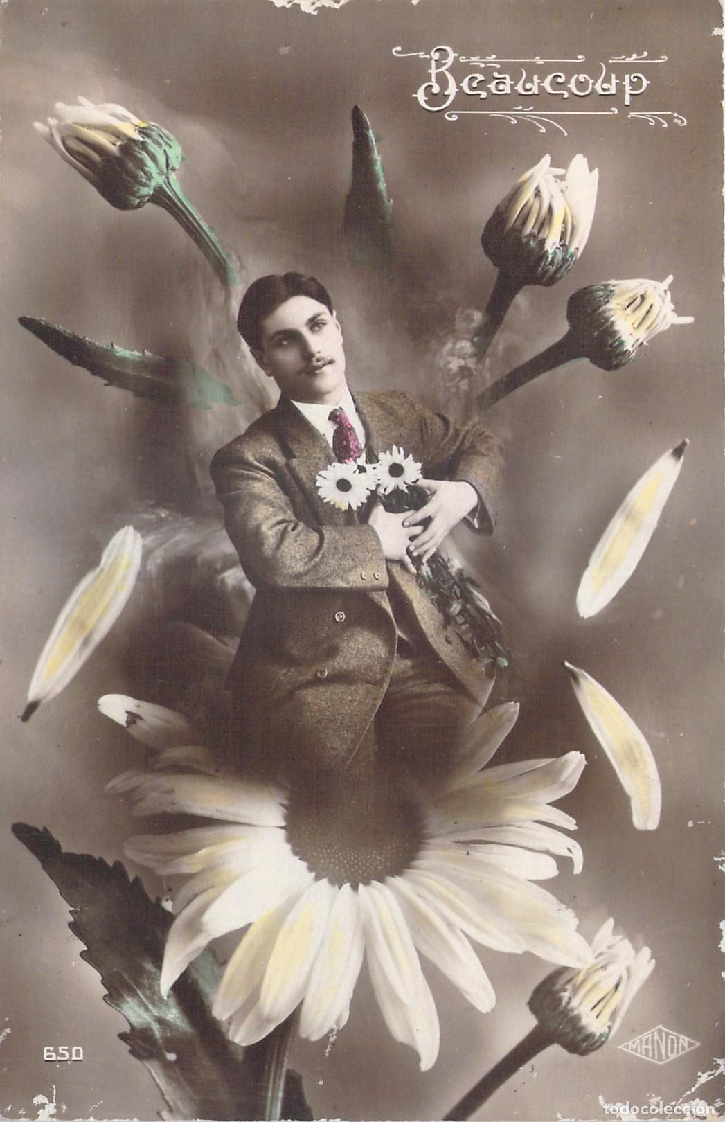 Cartoline: Postal de hombre con margaritas dise&ntilde;o art&iacute;stico surrealista
