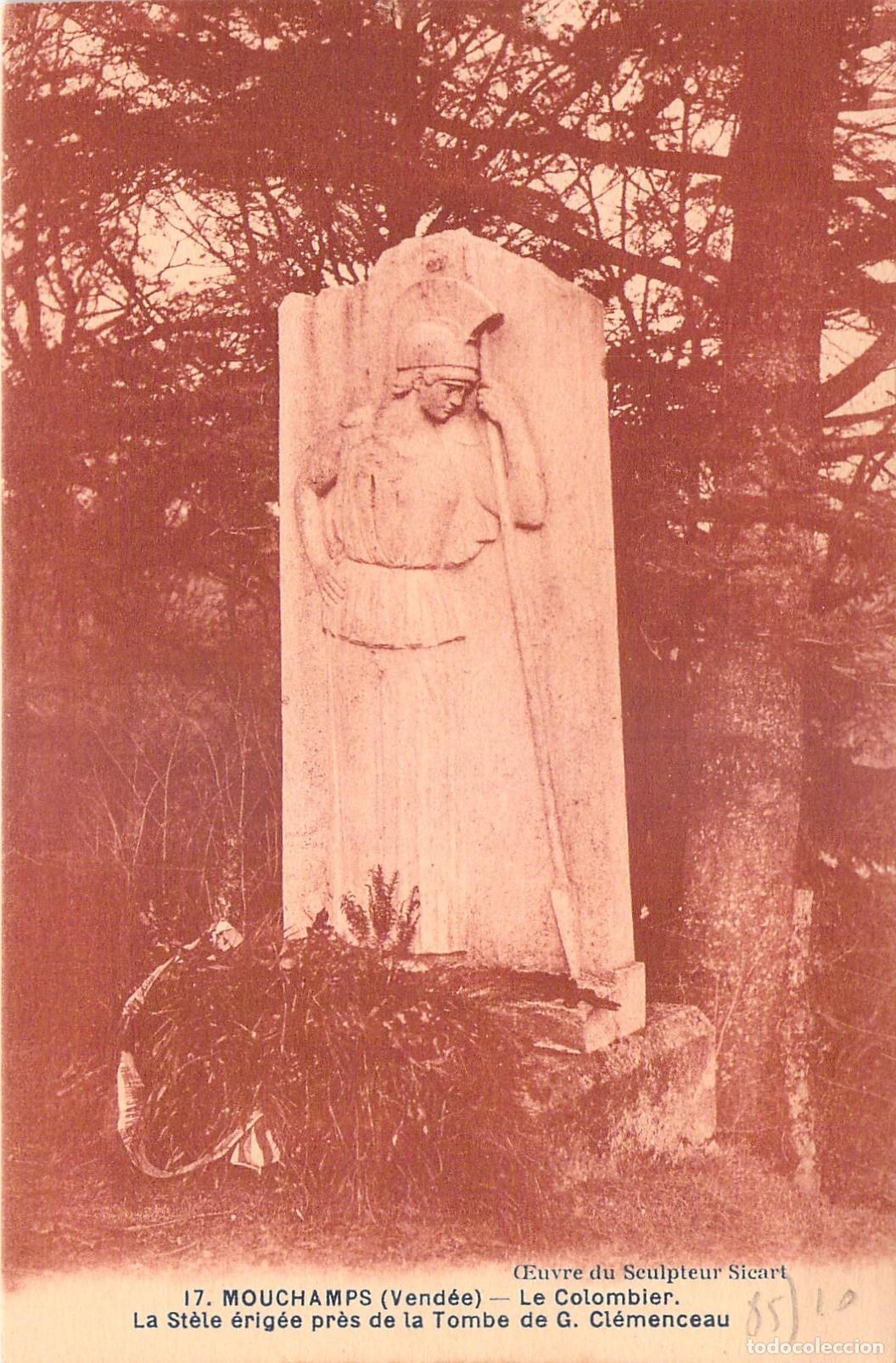 Postkarten: Postal de la tumba de G. Clemenceau en Mouchamps, Vend&eacute;e