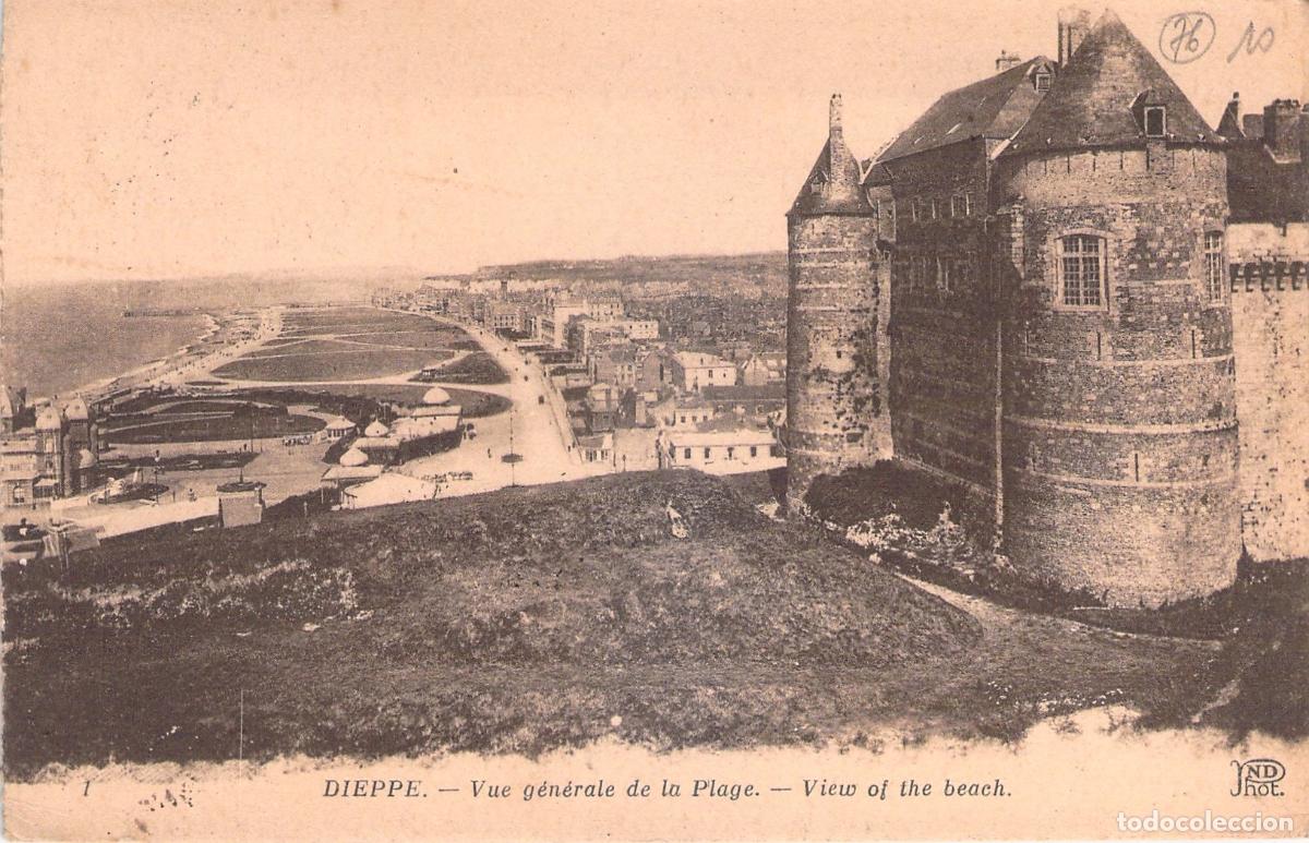 Postales: Postal de Dieppe vista general de la playa y el castillo en Francia