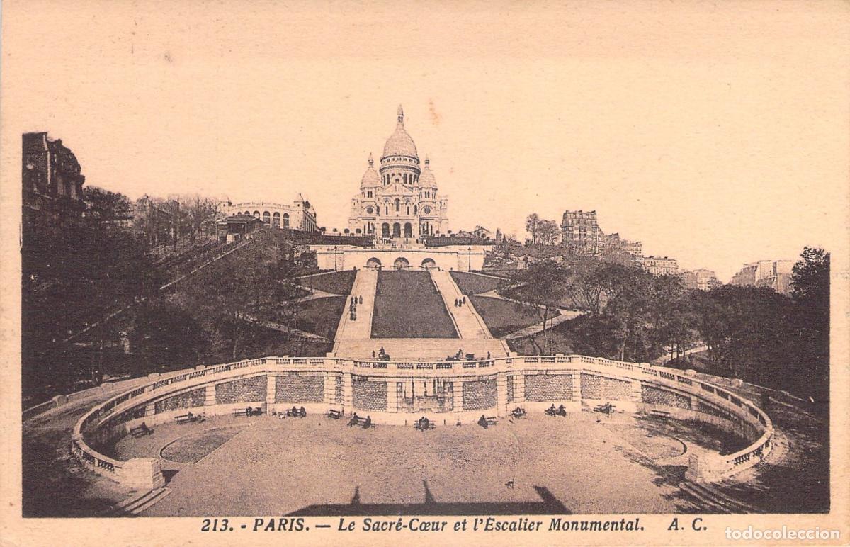Postais: Postal de la Bas&iacute;lica del Sacr&eacute;-C&oelig;ur y Escaleras Monumentales en Par&iacute;s