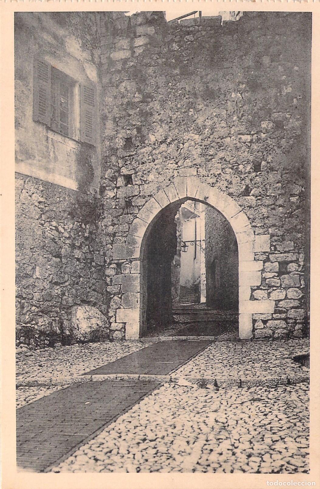 Postales: Postal de la Puerta de la Ciudad en La Turbie, Francia