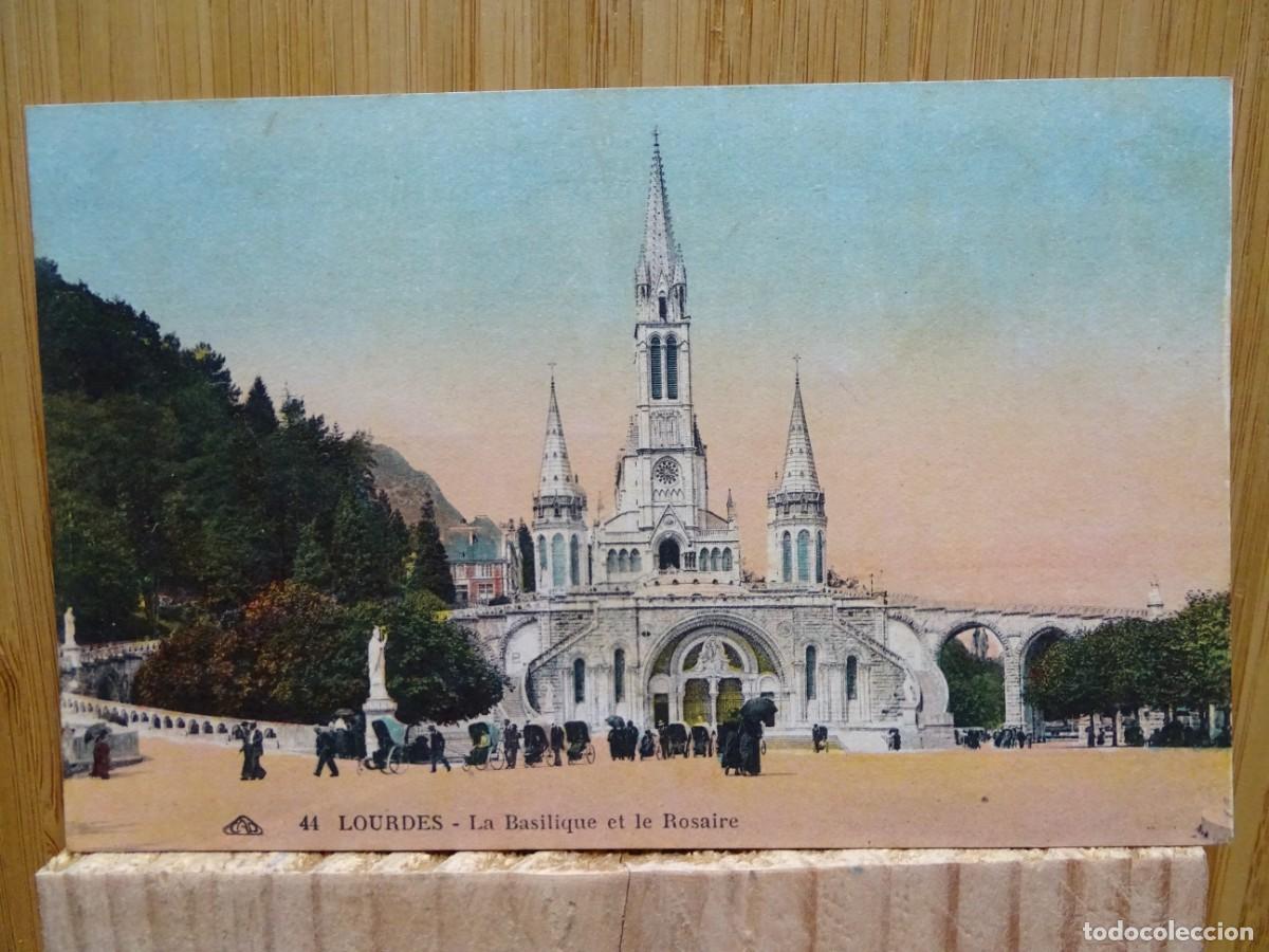 Postais: TARJETA POSTAL.44 LOURDES. LA BASILIQUE ET LE ROSAIRE