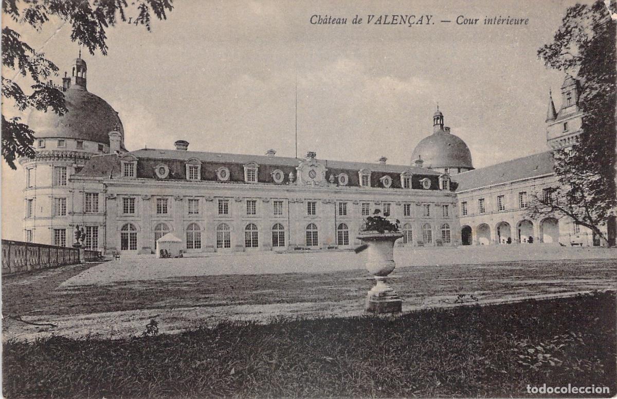 Postales: Postal del Patio Interior del Ch&acirc;teau de Valen&ccedil;ay, Francia