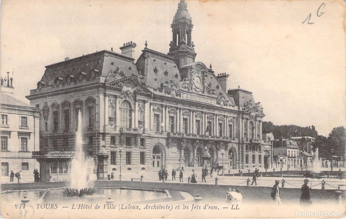 Postais: Postal de Tours con el H&ocirc;tel de Ville y fuentes