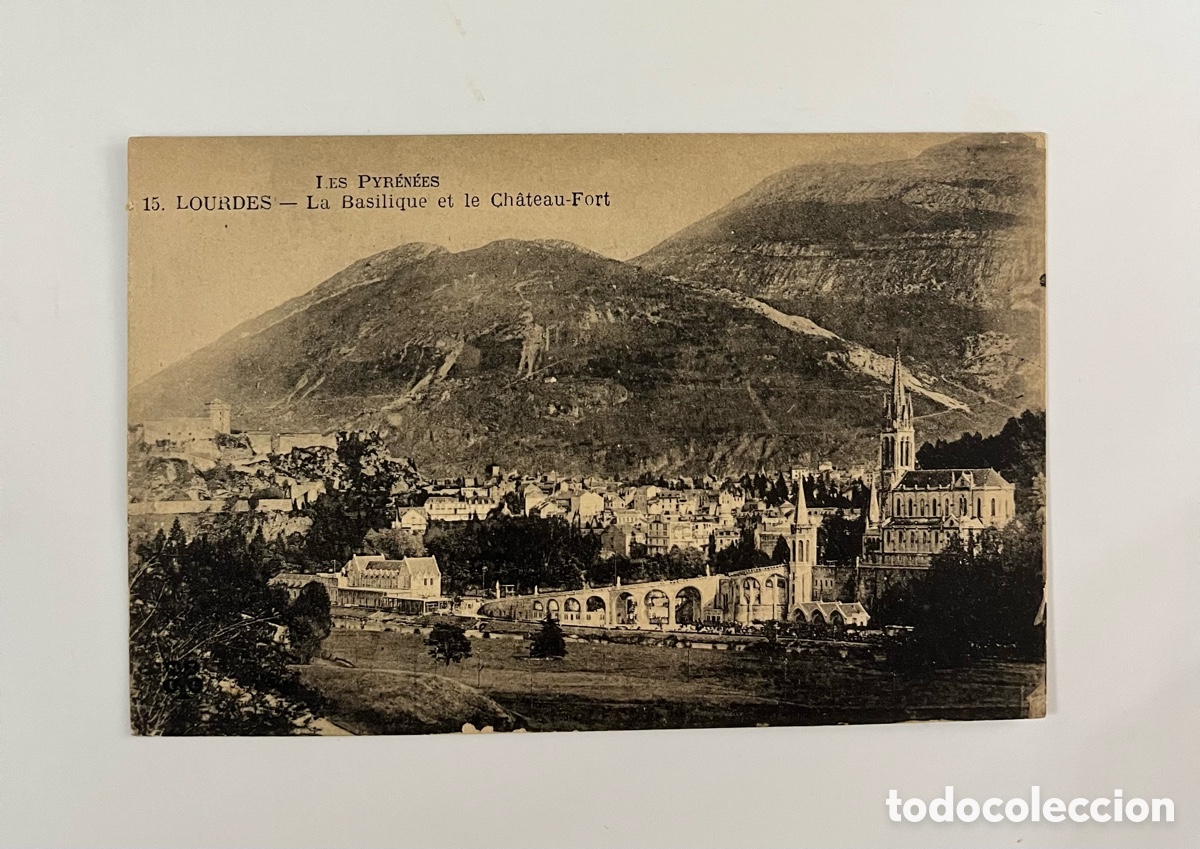 Postkarten: LOURDES - La Basilique et le Chateau Fort - Les Pyrenees