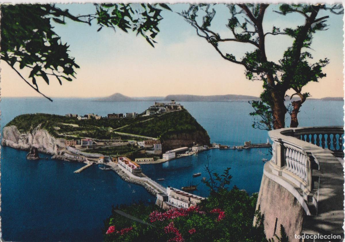 Cartes Postales: ITALIA, NAPOLI, POSILLIPO E L'ISOLA DI NISIDA - R.RENZA - S/C
