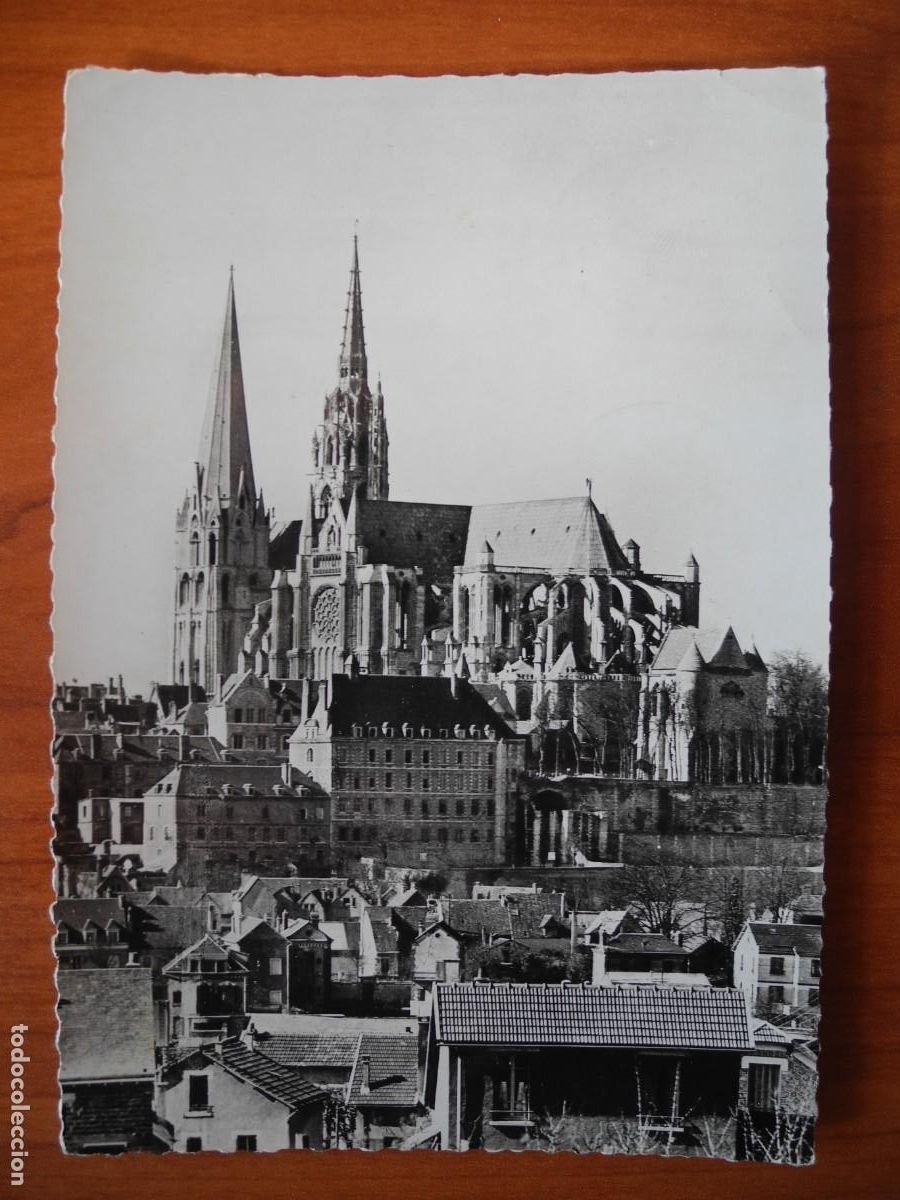 Postales: Chartes. Vista de la catedral. Circulada 1965