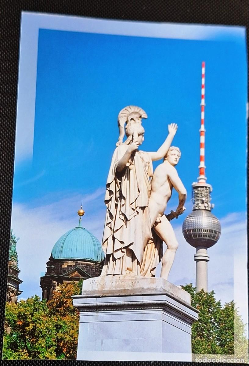 Postales: BERLIN (ALEMANIA) POSTAL EN COLOR - ESCULTURA 1853 ATENEA GUIA A JOVEN GERRERO - NUEVA