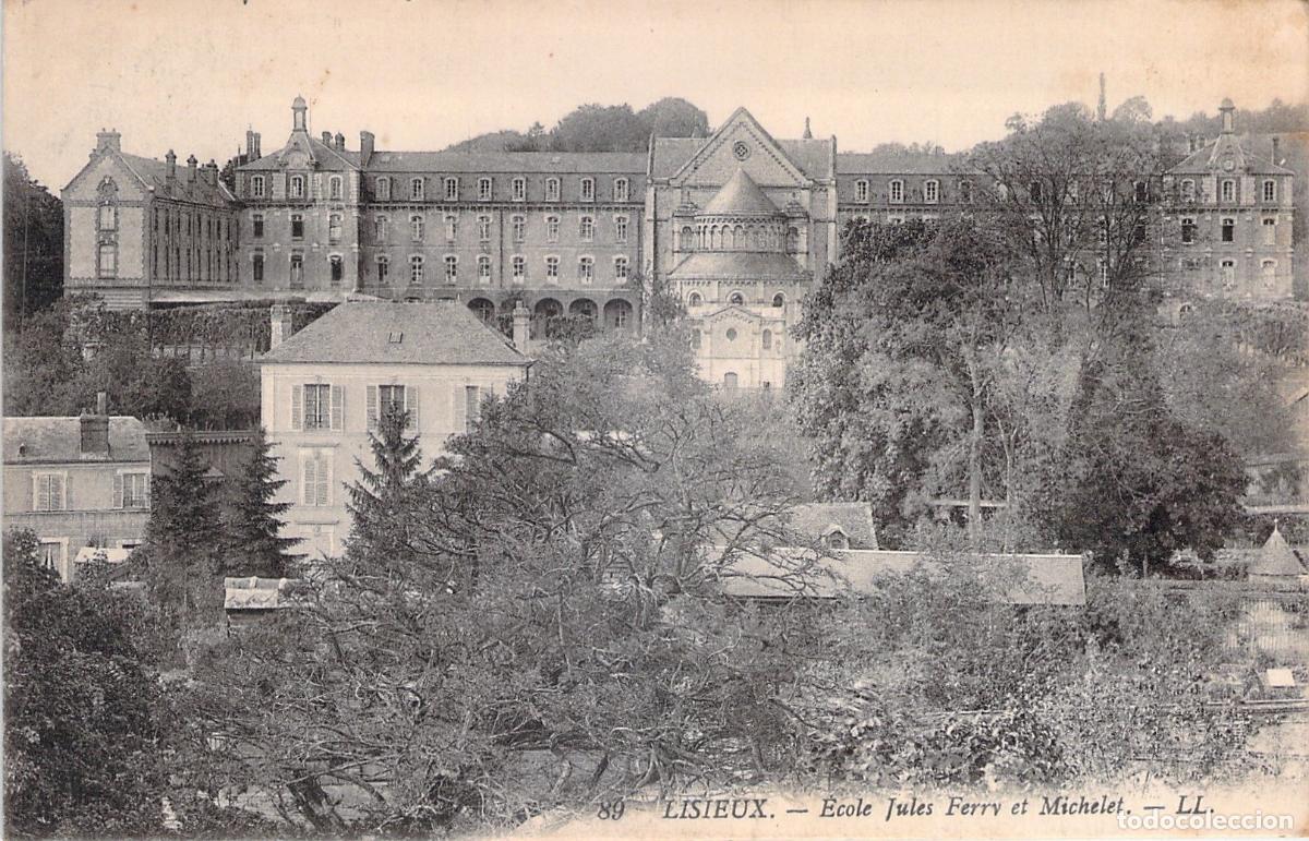 Postales: Postal de Lisieux, Ecole Jules Ferry et Michelet, Francia