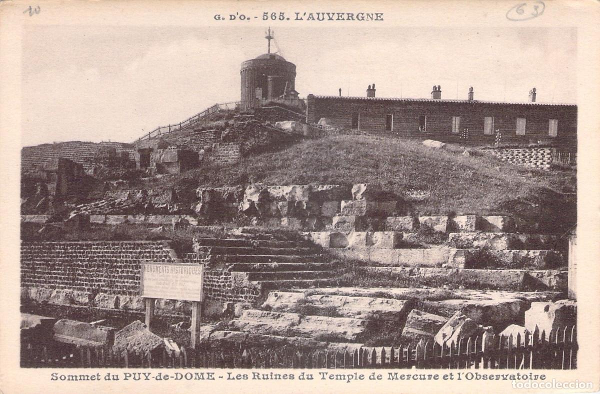 Postales: Postal de las ruinas del Templo de Mercurio y el Observatorio en Puy-de-D&ocirc;me