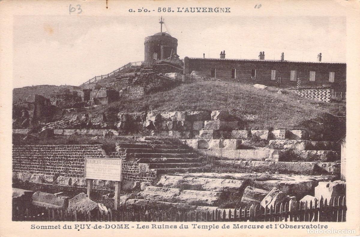 Postales: Postal de las ruinas del Templo de Mercurio y el Observatorio en Puy-de-D&ocirc;me