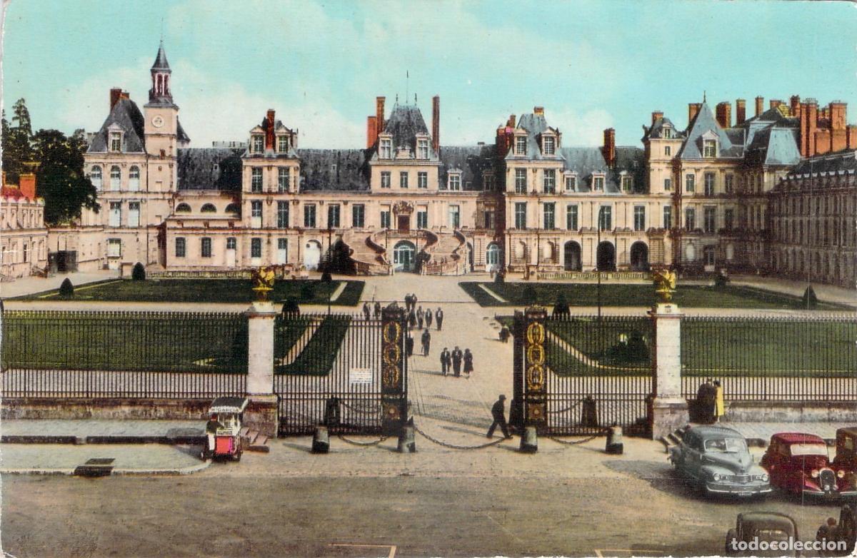 Postales: Postal del Palacio de Fontainebleau y la Cour des Adieux
