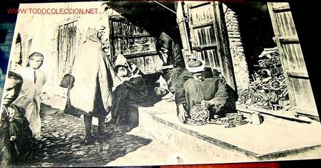 Postales: ANTIGUA POSTAL   DE TETUAN - COMERCIO MORO - Foto 1
